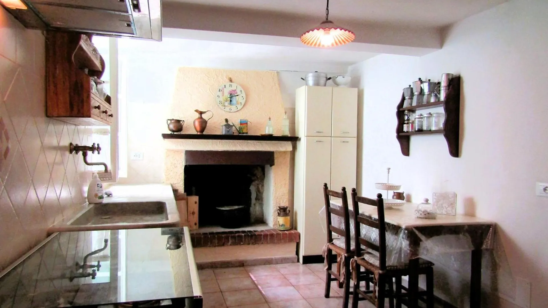 Apartment Villa Le Ginestre Camaiore Italy