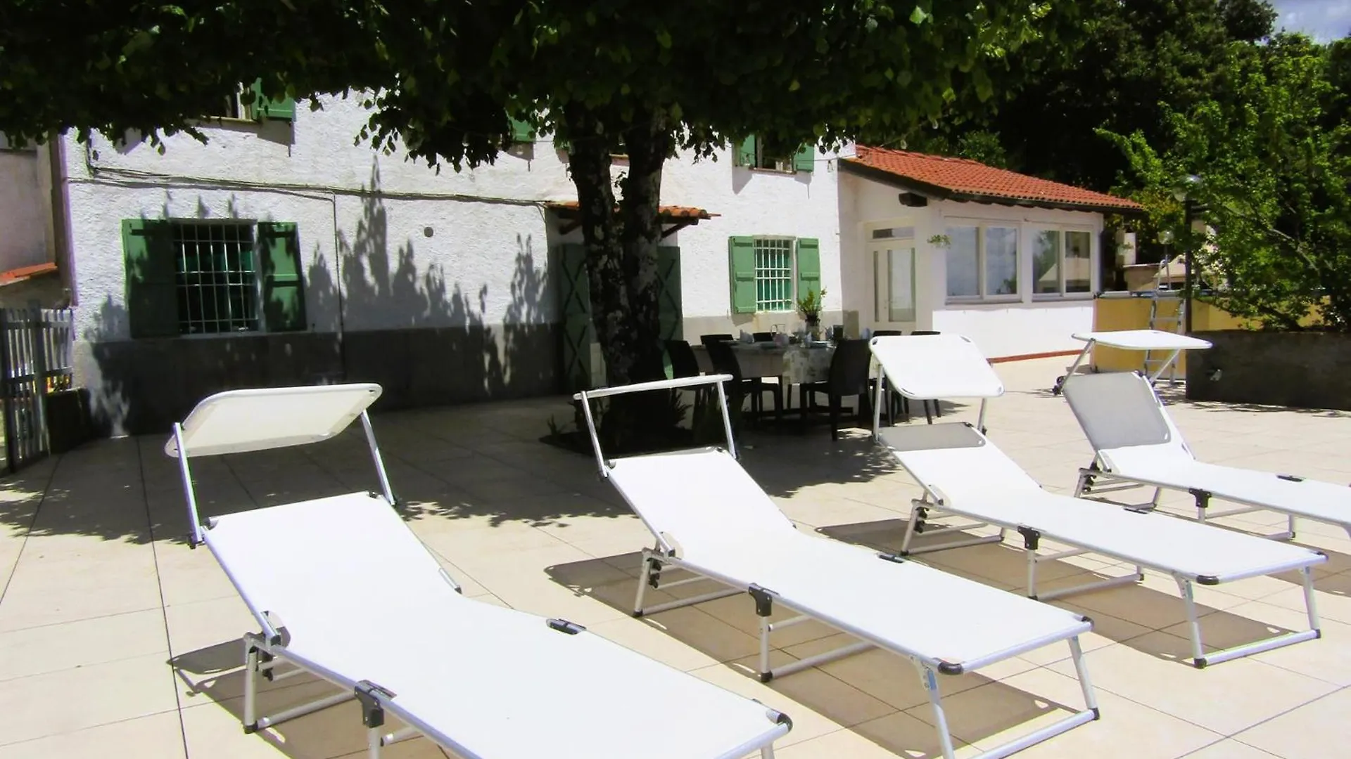 Villa Le Ginestre Camaiore 0*,  Italy