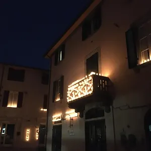 L'arco E' Di Fio Camaiore